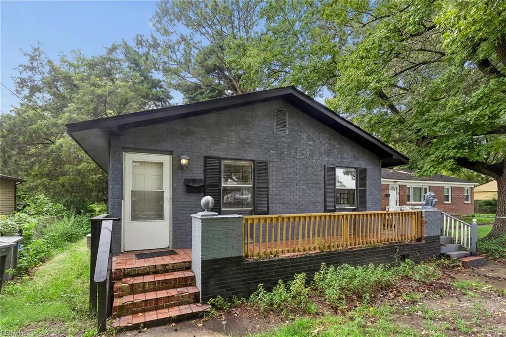 3 bedroom/1 bathroom Home - Direct Sales